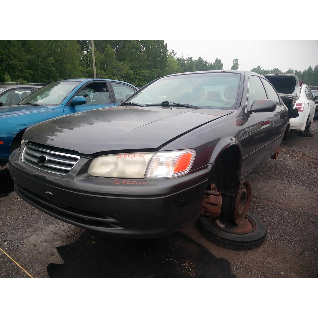 TOYOTA CAMRY 2001